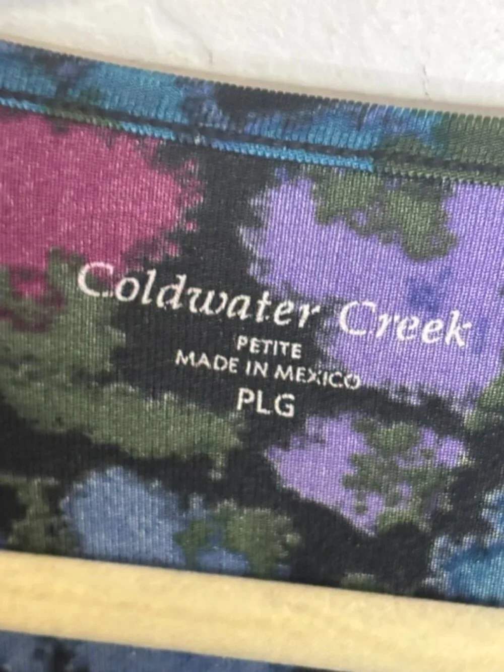 Coldwater Creek Blouse Women's Petite Large Floral‎ Knit asymmetrical hem